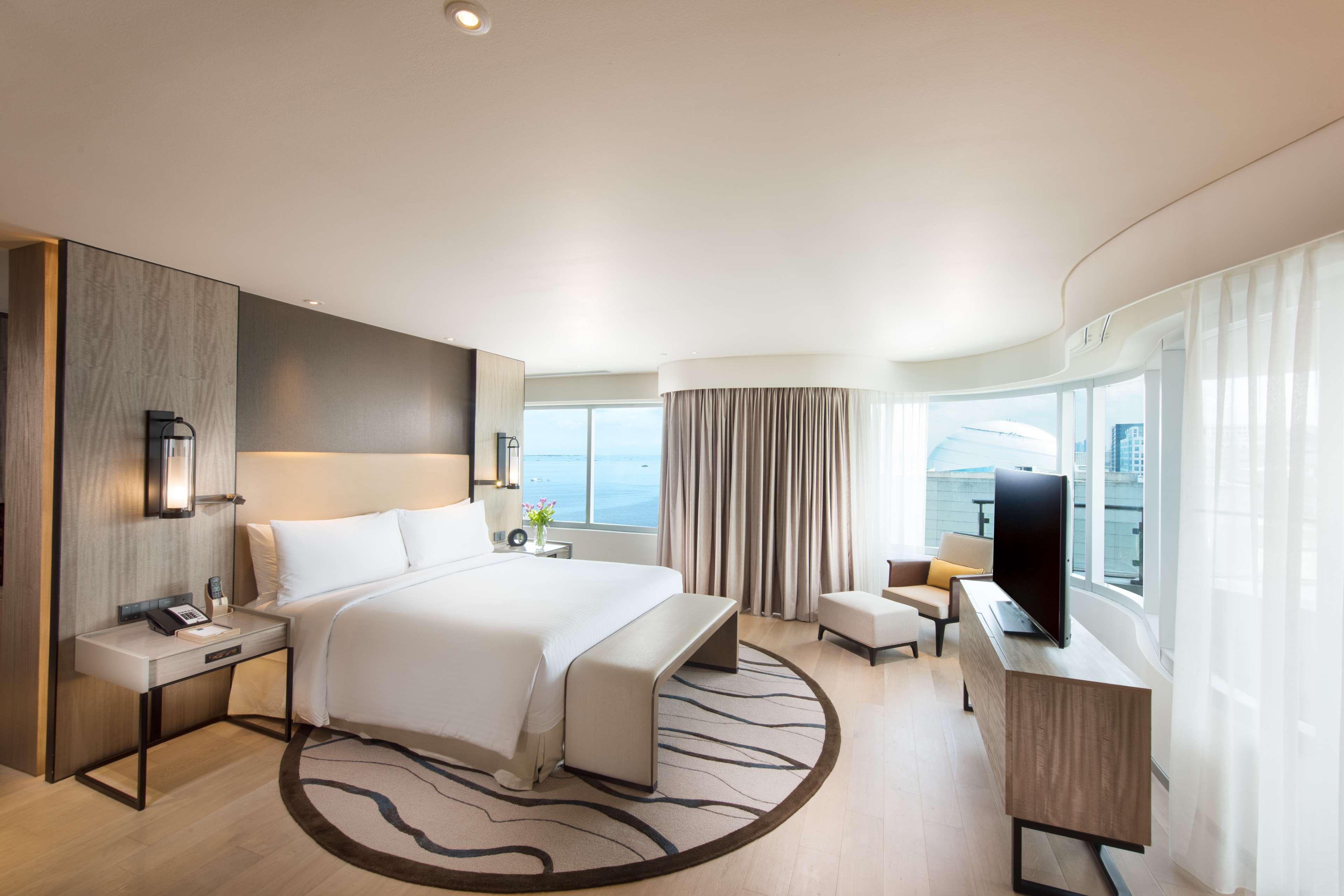 Hotel Conrad Manila Pasay Exterior foto Deluxe Ocean View Room