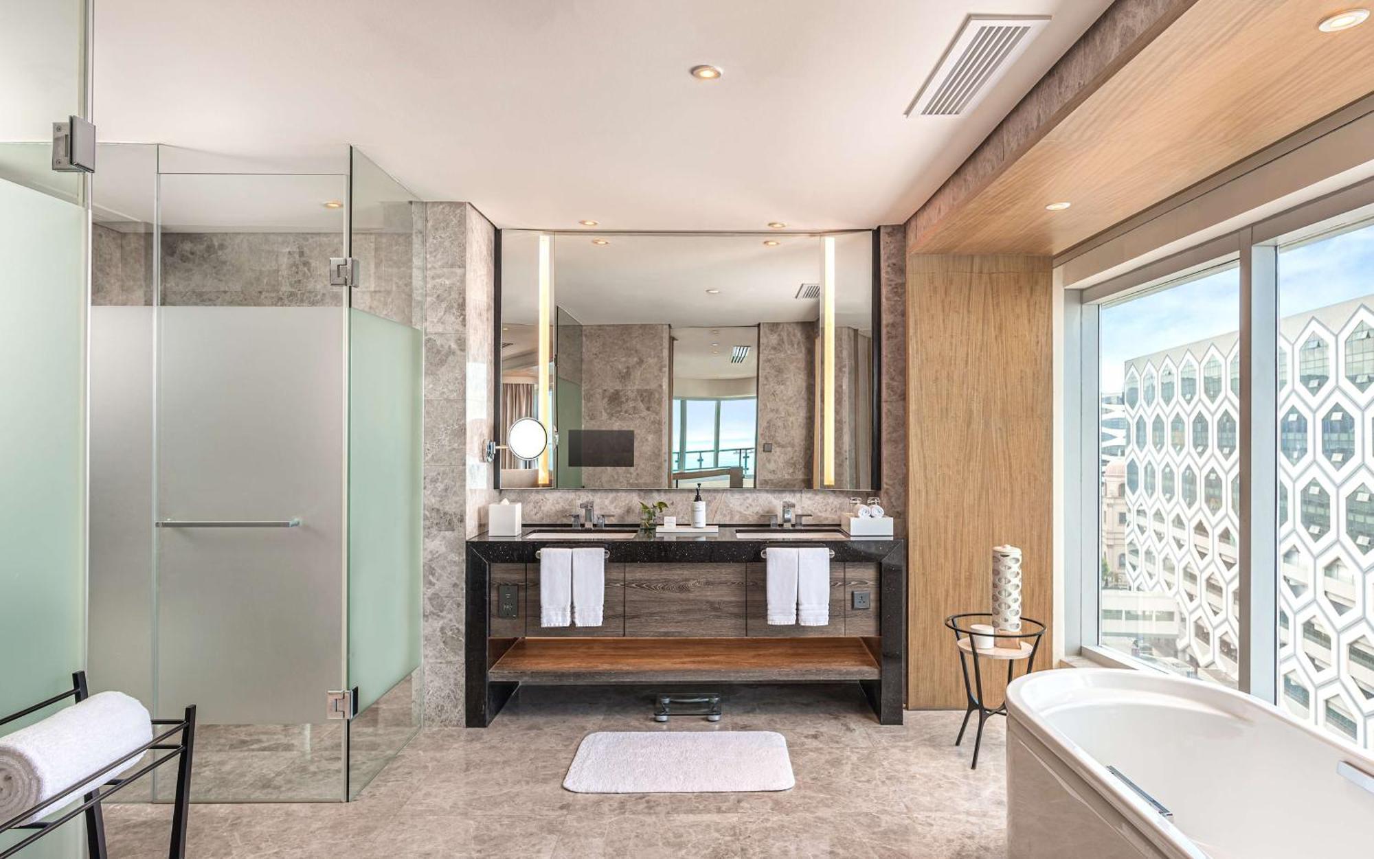 Hotel Conrad Manila Pasay Exterior foto Bathroom